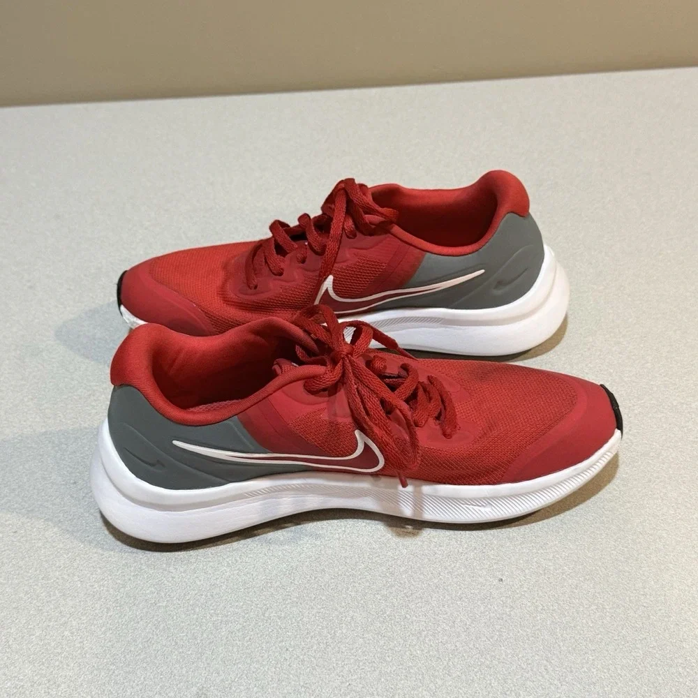 Nike star runner